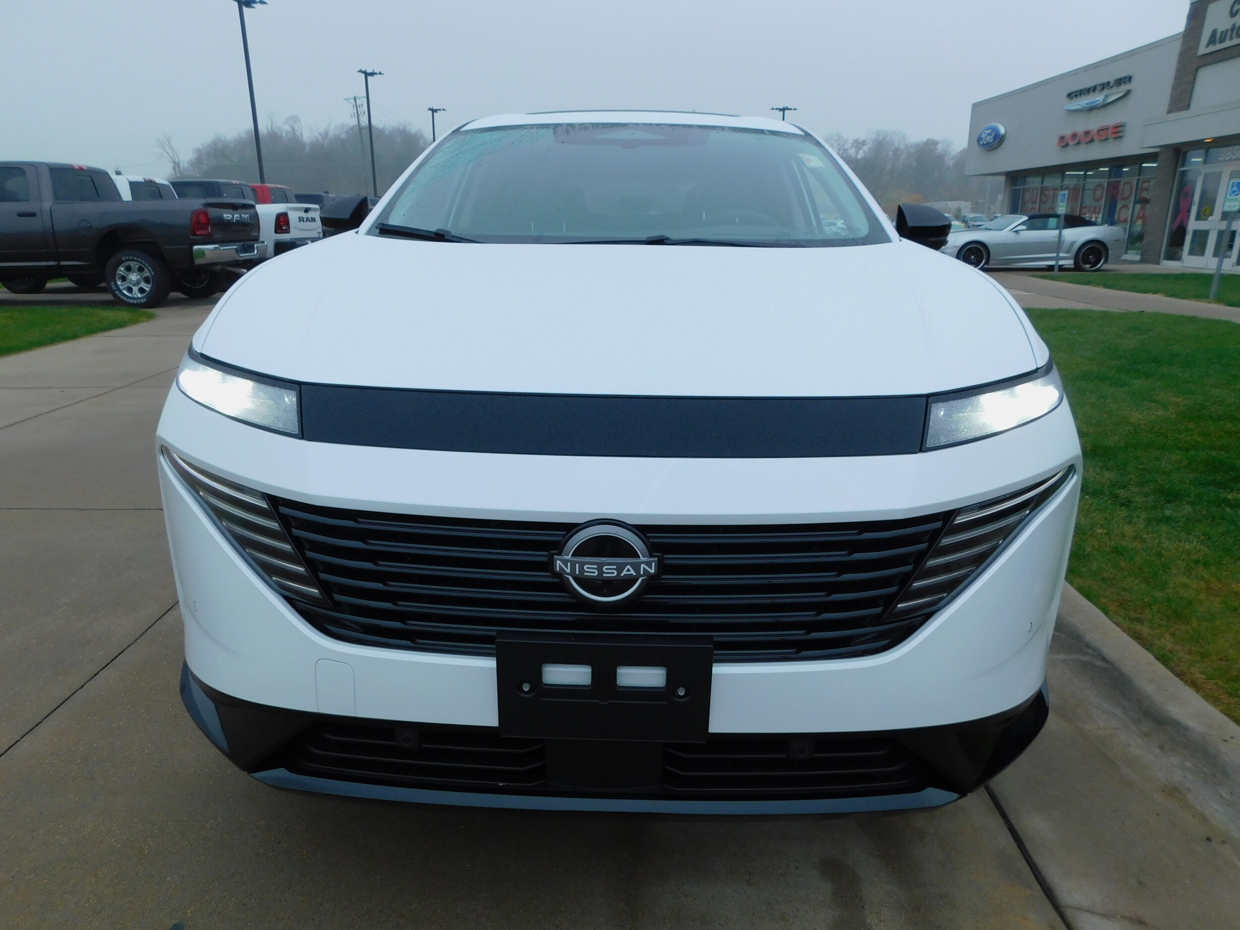 2026 Nissan Murano Platinum photo 2