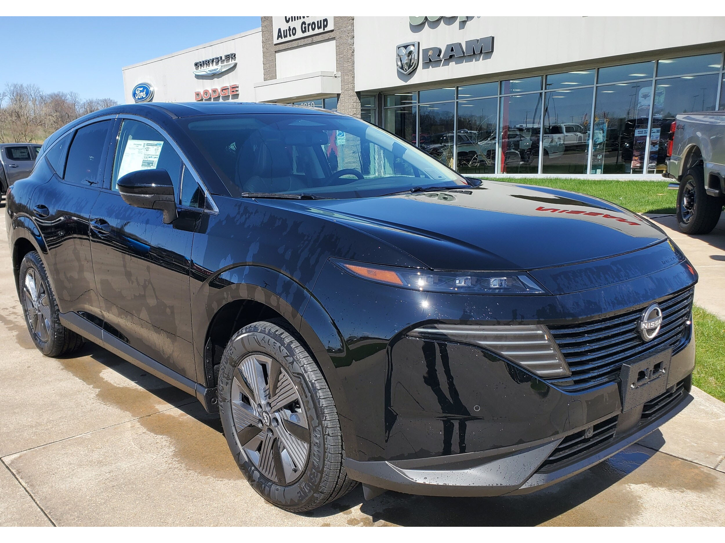 2025 Nissan Murano SL photo 3