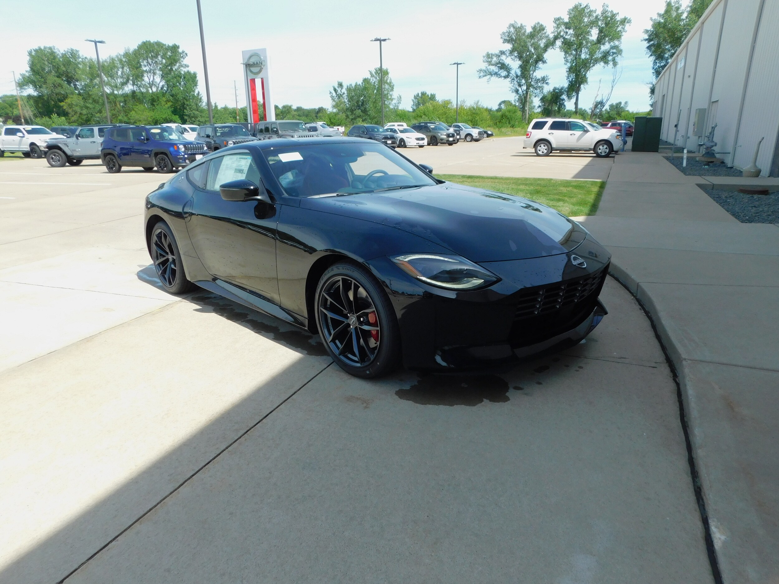 2024 Nissan Z Performance photo 3