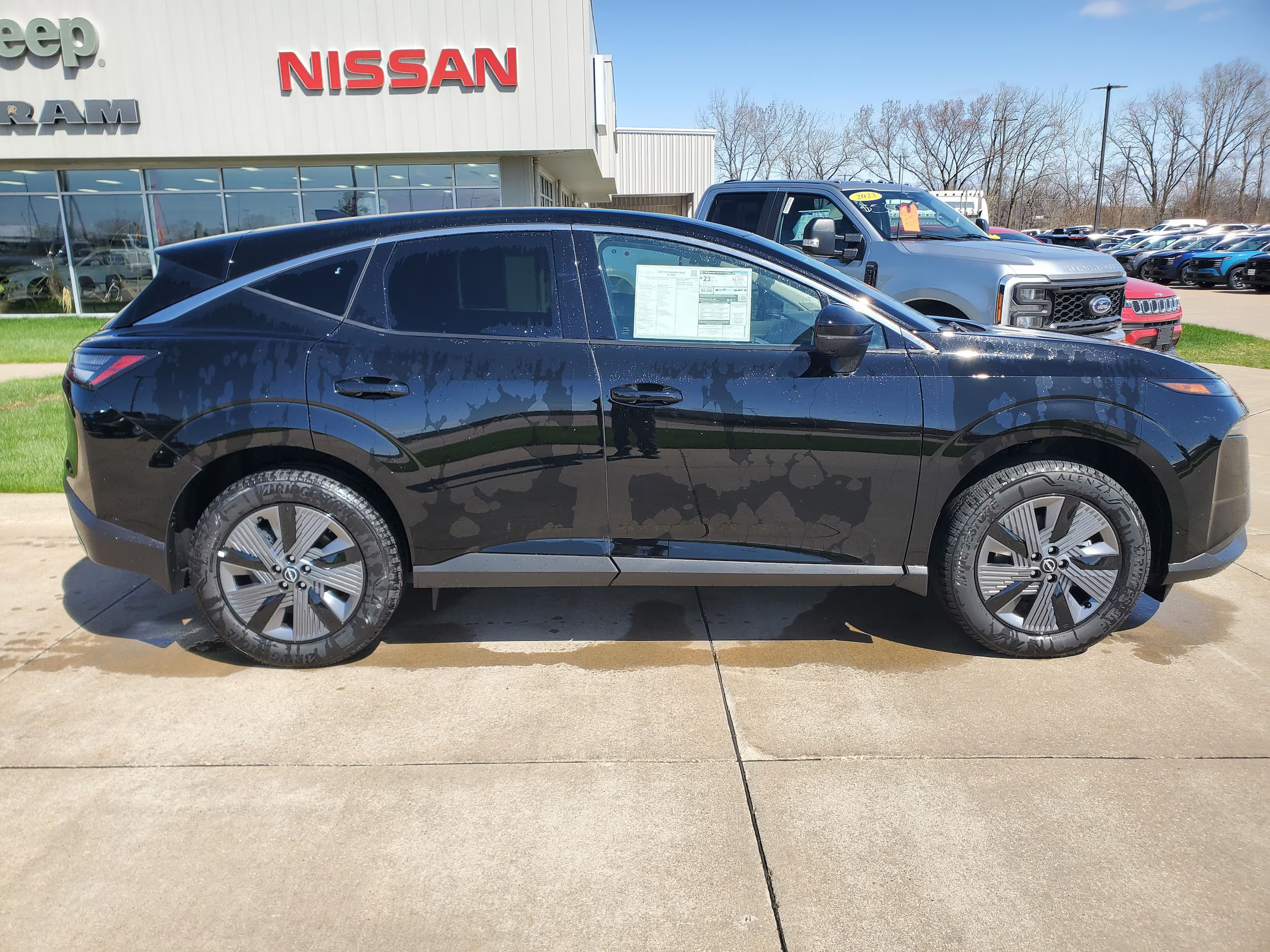 2025 Nissan Murano SL photo 4