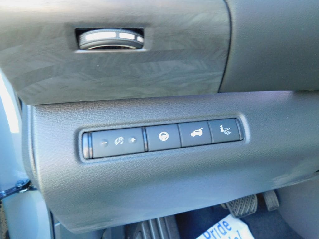 2026 Nissan Pathfinder Platinum - Photo 18