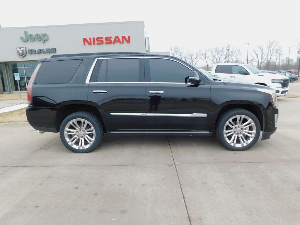 Used 2018 Cadillac Escalade Premium Luxury SUV