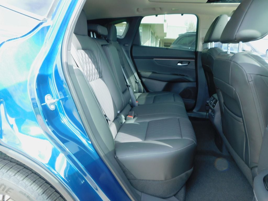 2026 Nissan Murano Platinum - Photo 6