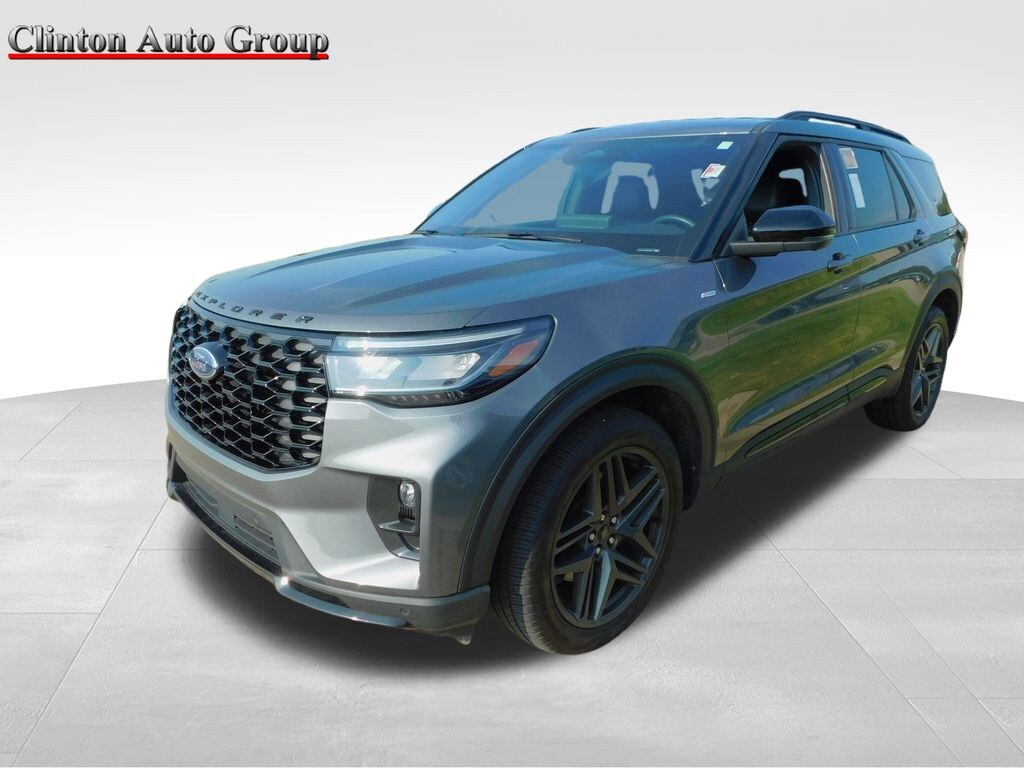 Used 2025 Ford Explorer ST-Line SUV