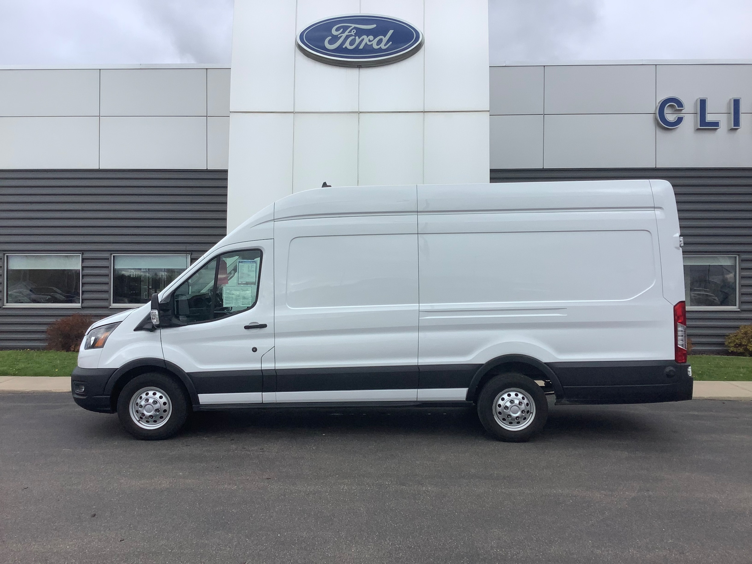 Used 2022 Ford Transit Van Base with VIN 1FTBW3U83NKA21283 for sale in Clintonville, WI