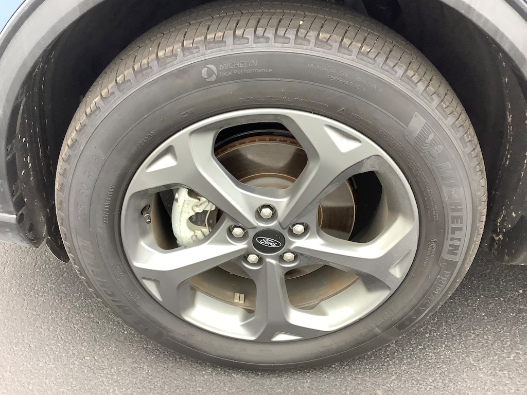 Used 2025 Ford Escape ST-Line Select SUV