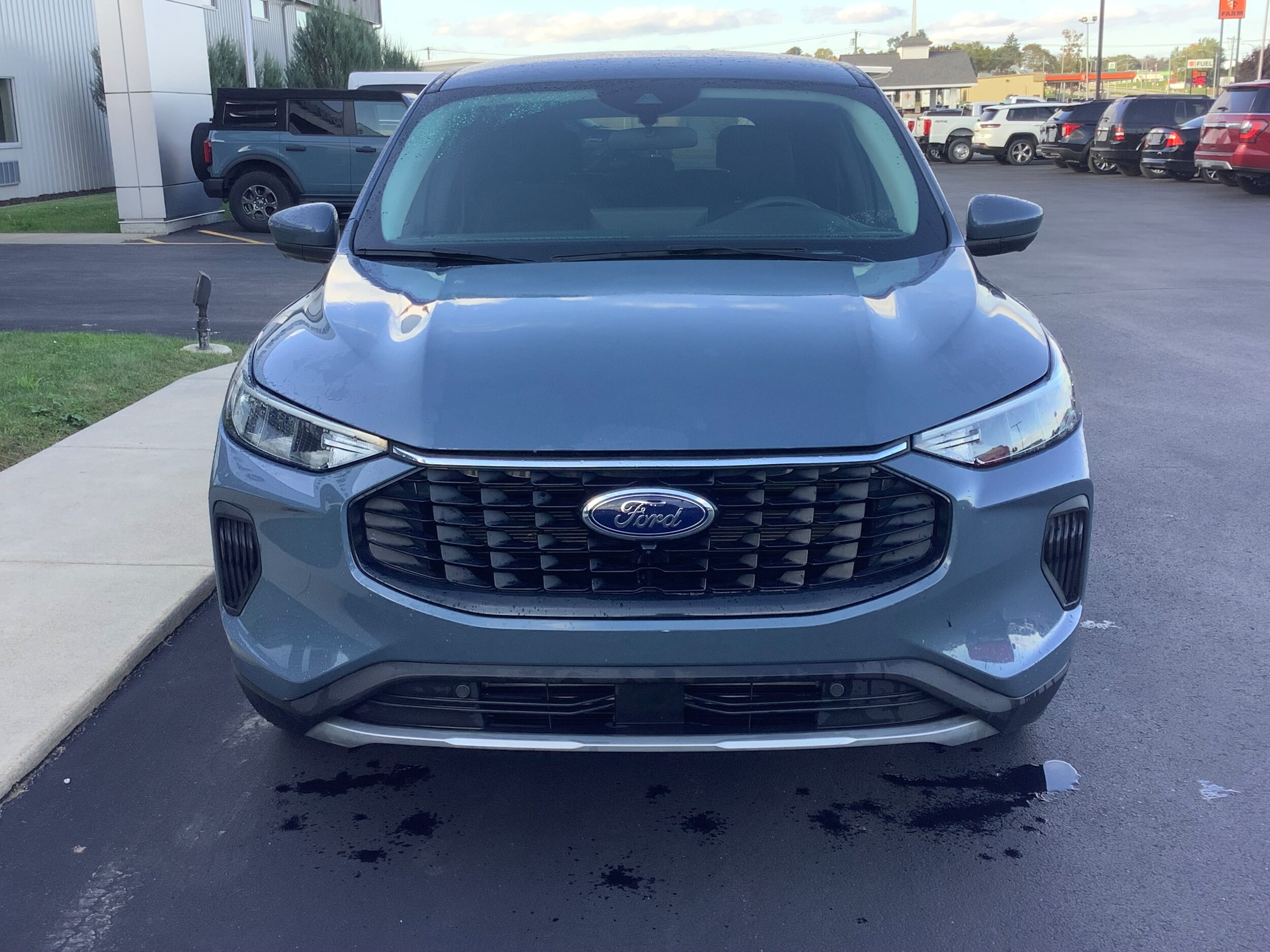 2023 Ford Escape Active photo 2
