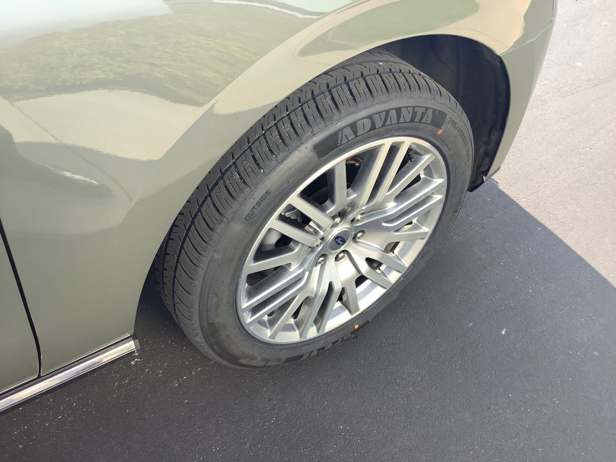 2024 Ford Expedition Limited photo 4