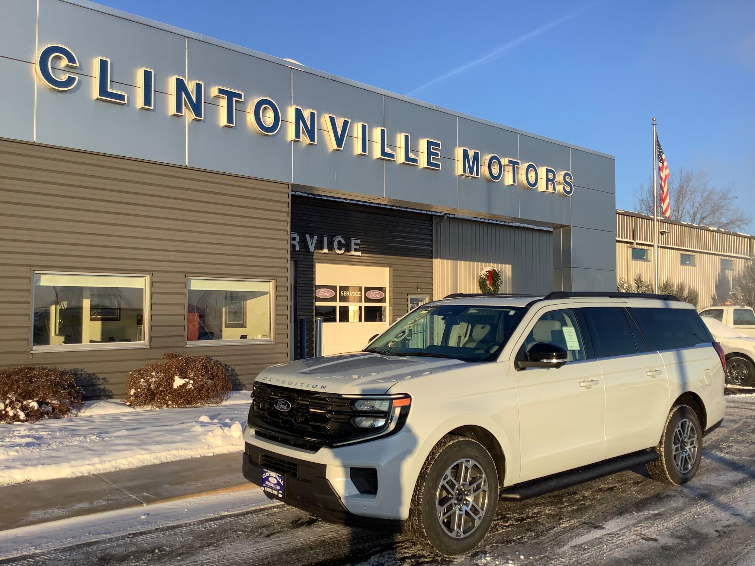 2025 Ford Expedition Active's photo