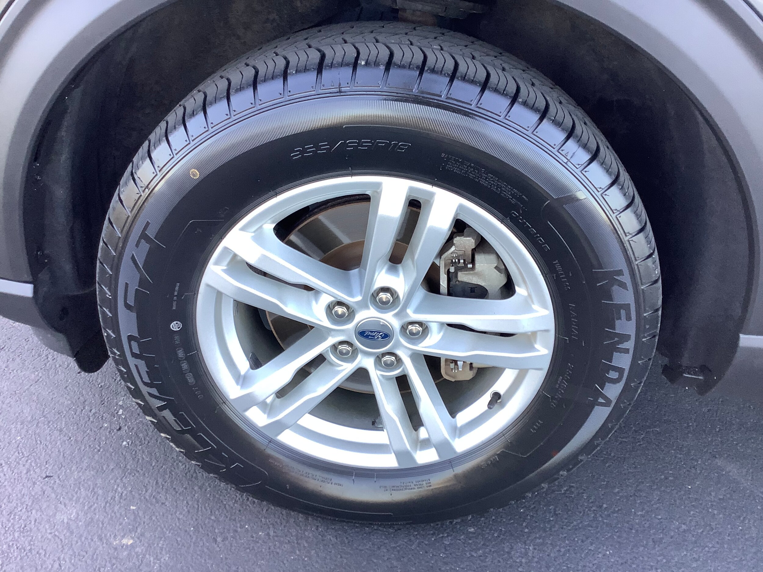 2020 Ford Explorer XLT photo 2