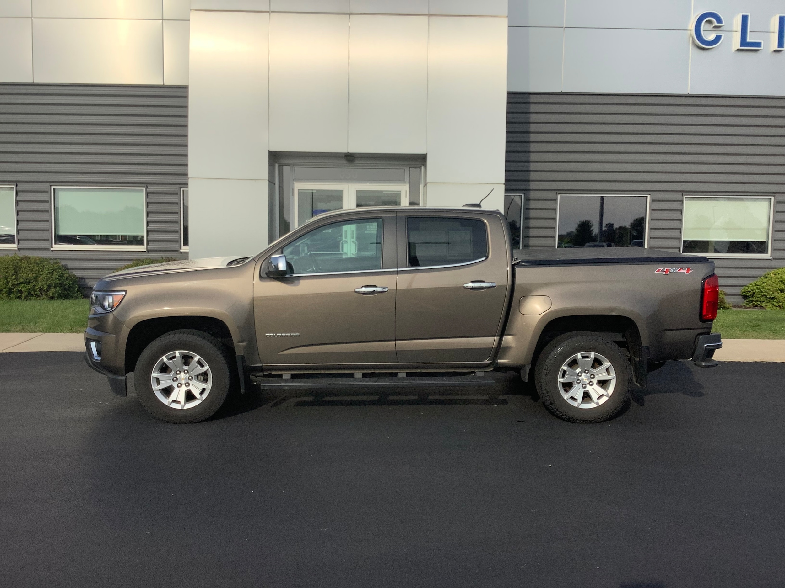 Used 2015 Chevrolet Colorado LT with VIN 1GCGTBE38F1235415 for sale in Clintonville, WI