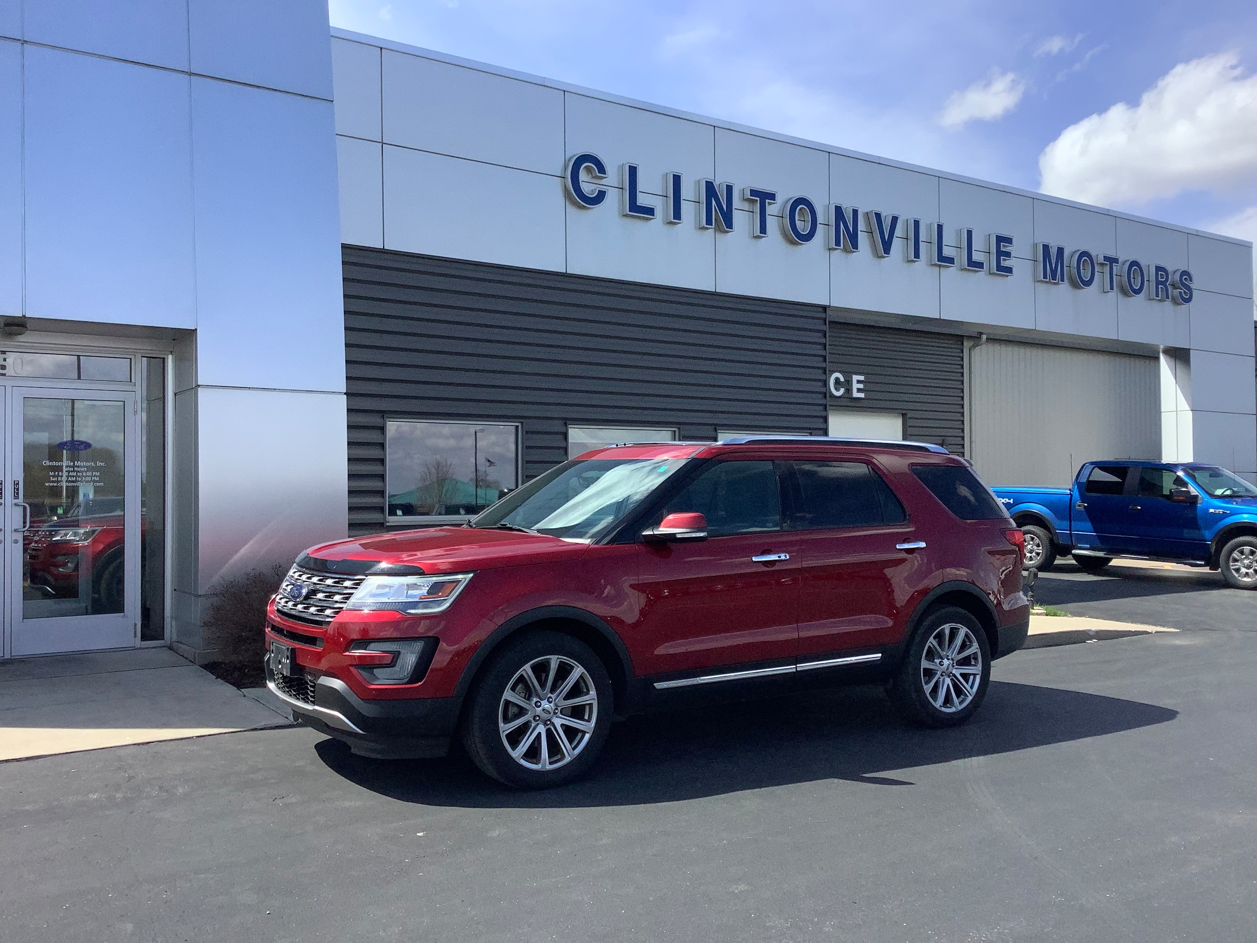 2017 Ford Explorer Limited 4WD's photo