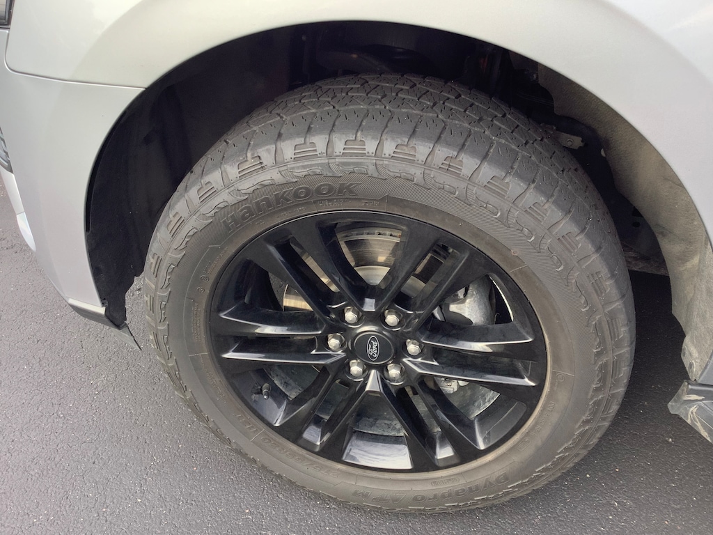 Used 2024 Ford Expedition XLT SUV