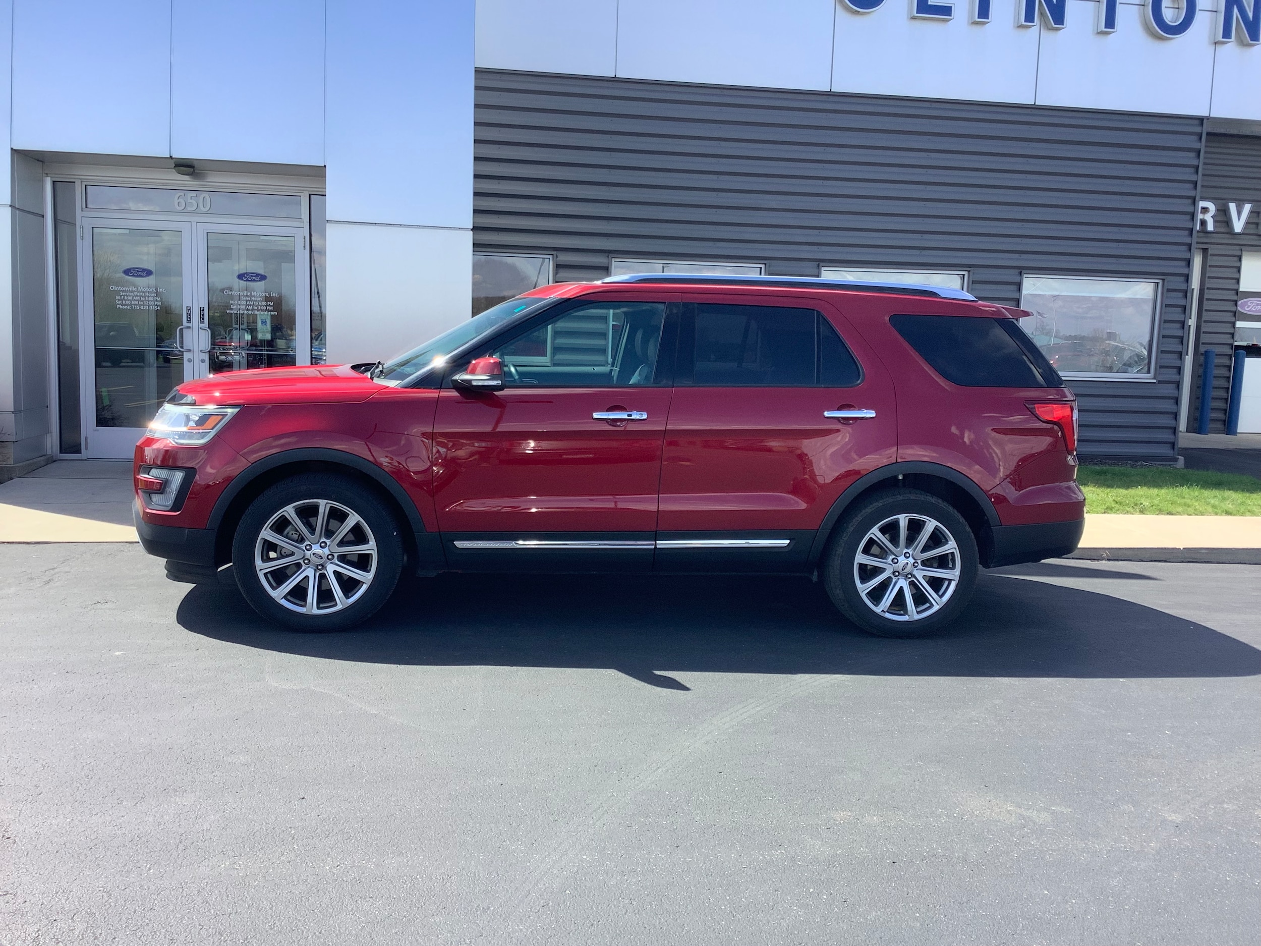 Used 2017 Ford Explorer Limited with VIN 1FM5K8F83HGC92544 for sale in Clintonville, WI