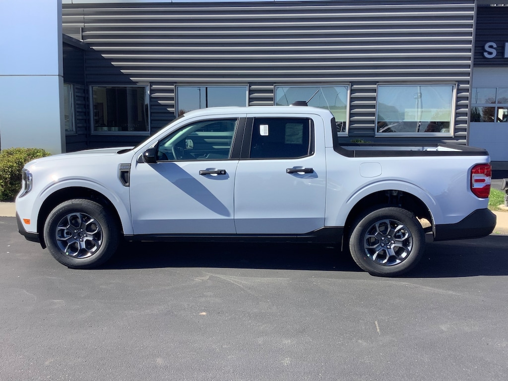 New 2025 Ford Maverick XLT TRUCK