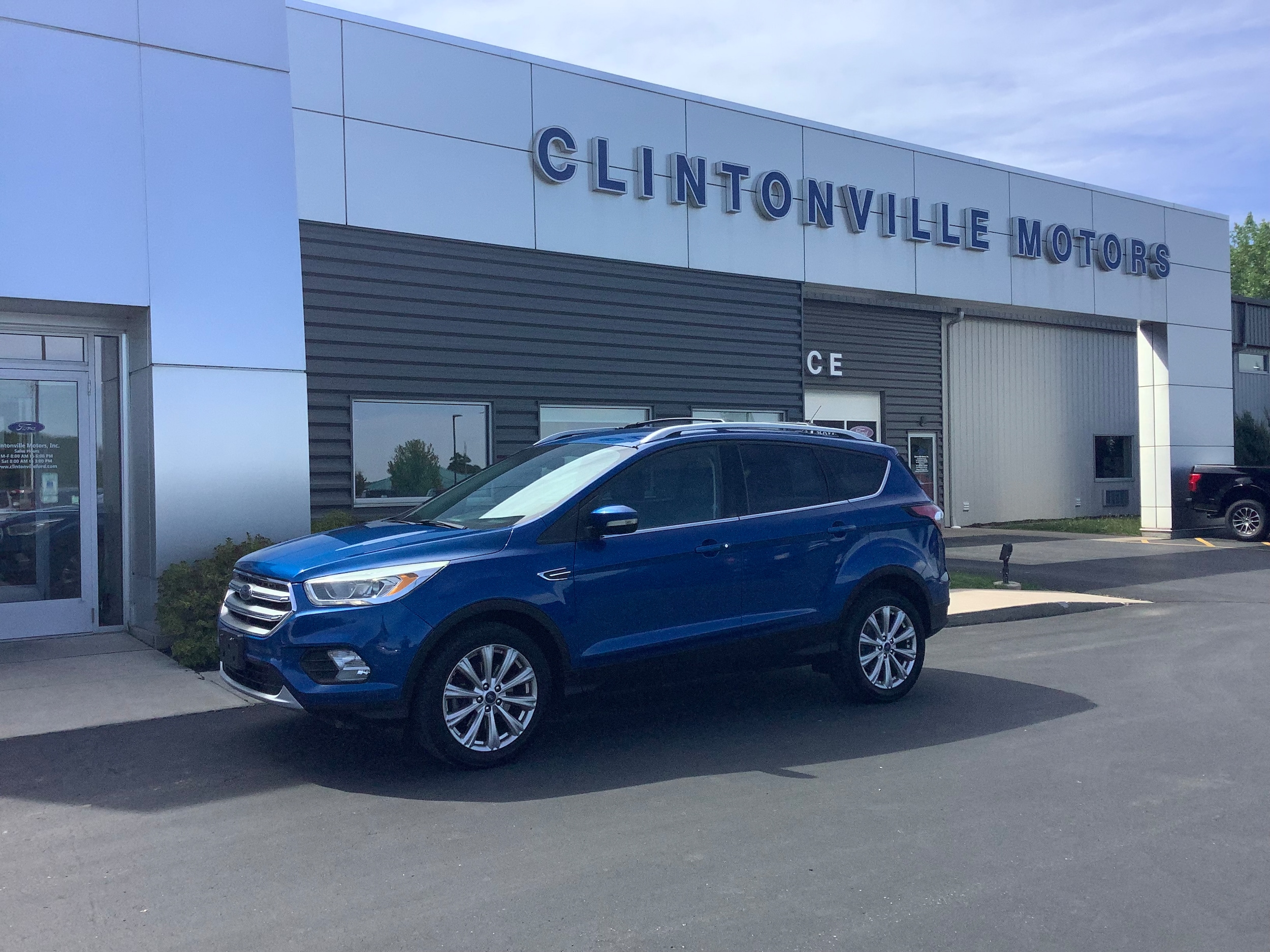 2017 Ford Escape Titanium 4WD's photo