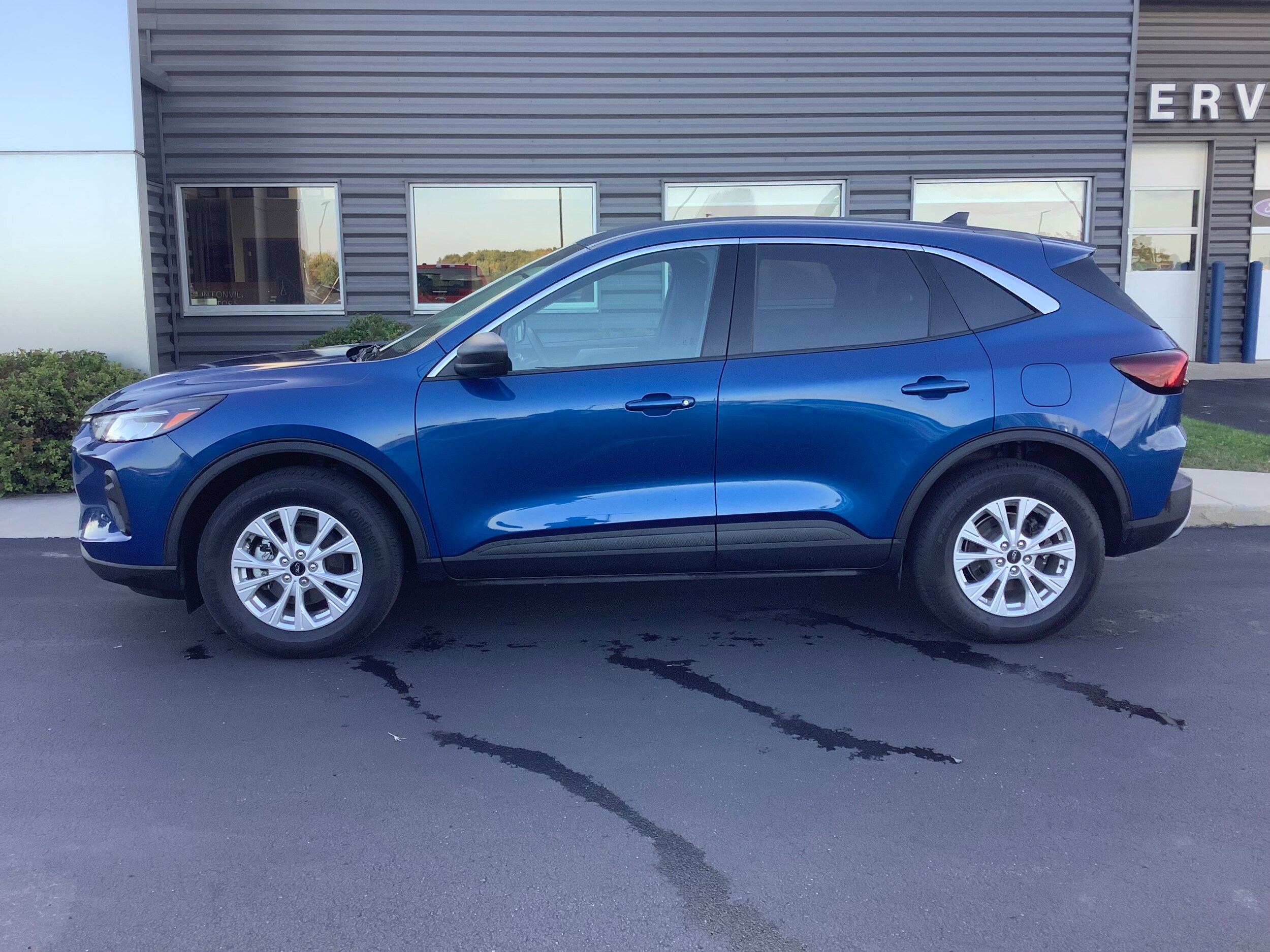 2023 Ford Escape Active photo 2