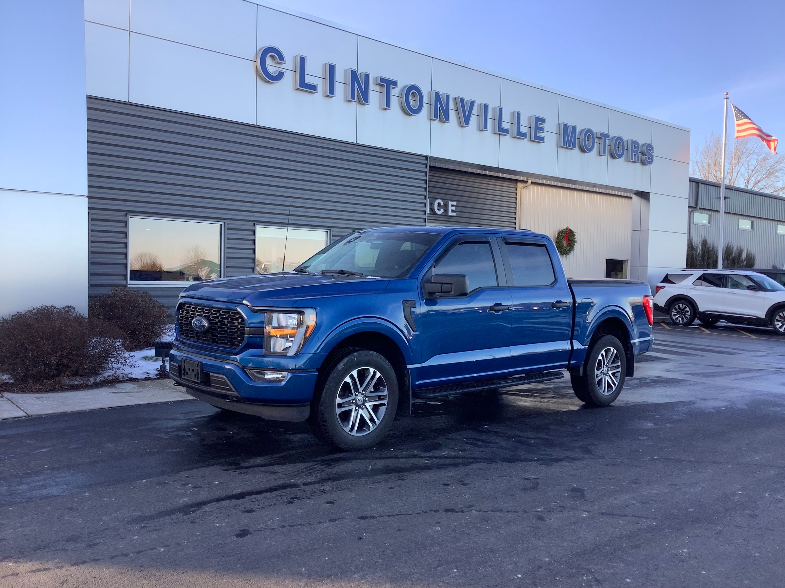 2023 Ford F-150 XL's photo