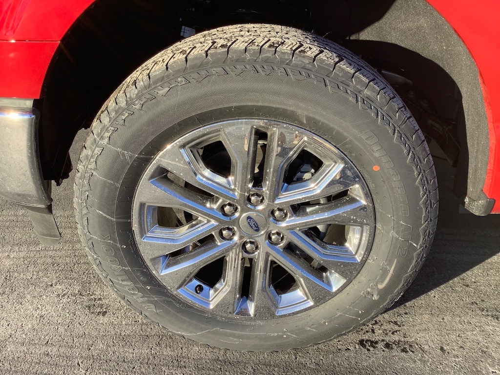 New 2025 Ford F-150 Lariat TRUCK