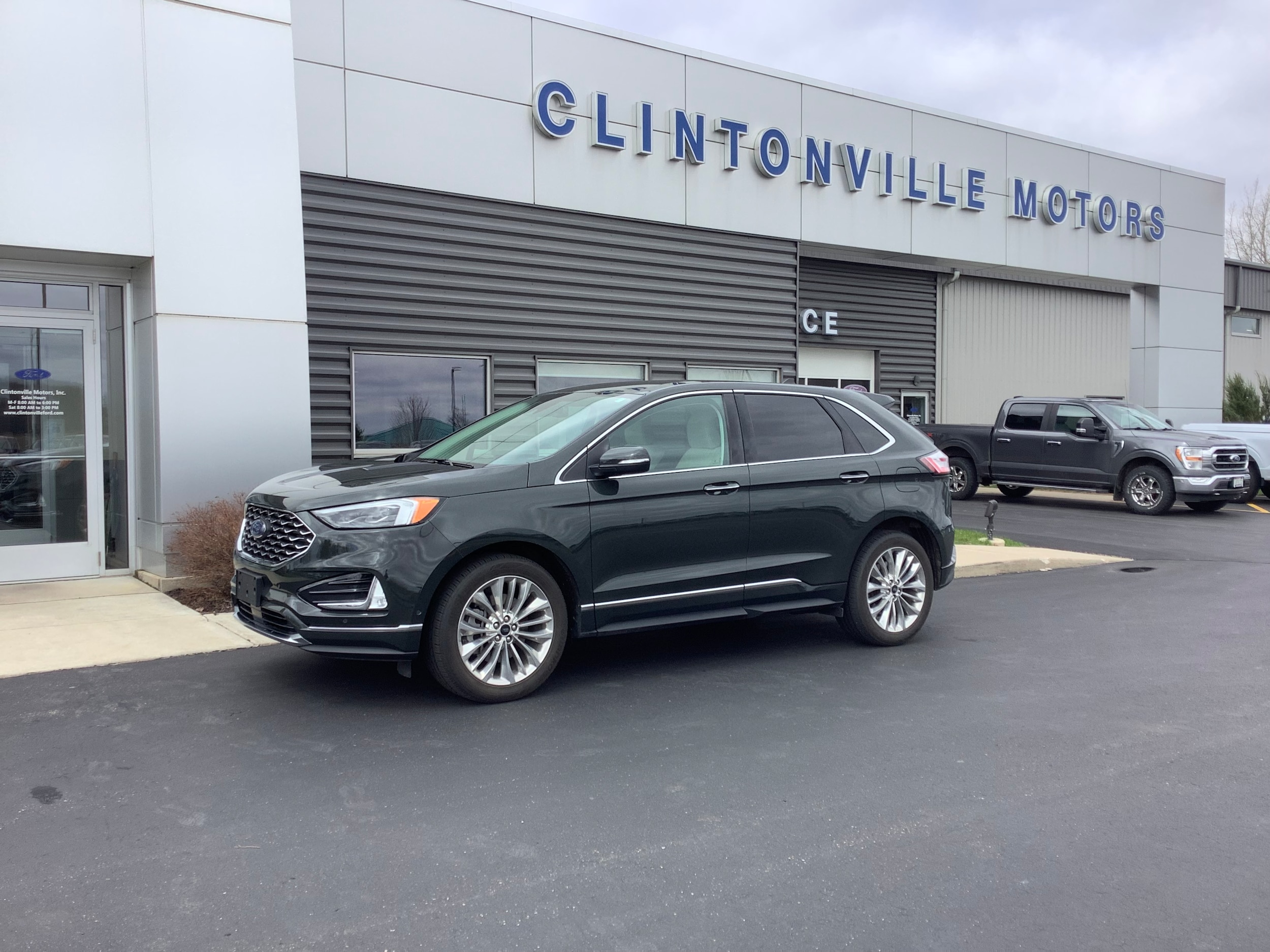 2024 Ford Edge Titanium AWD's photo