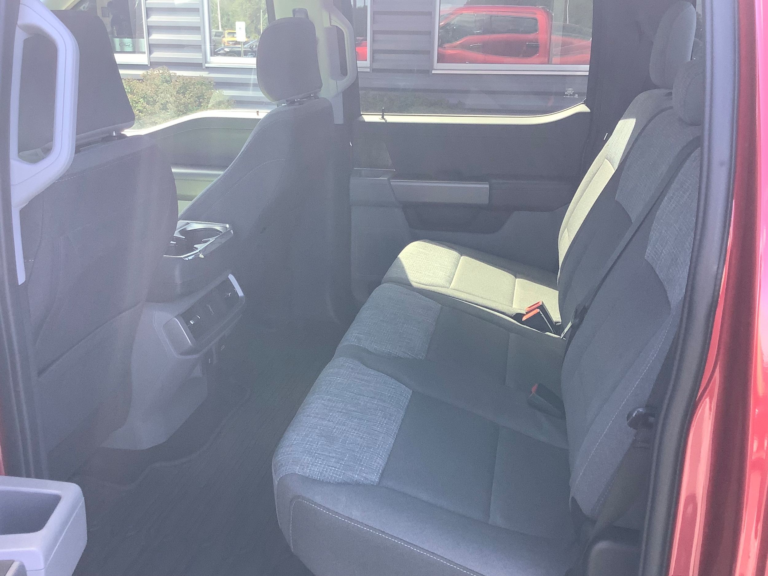 2022 Ford F-150 XLT - Photo 8