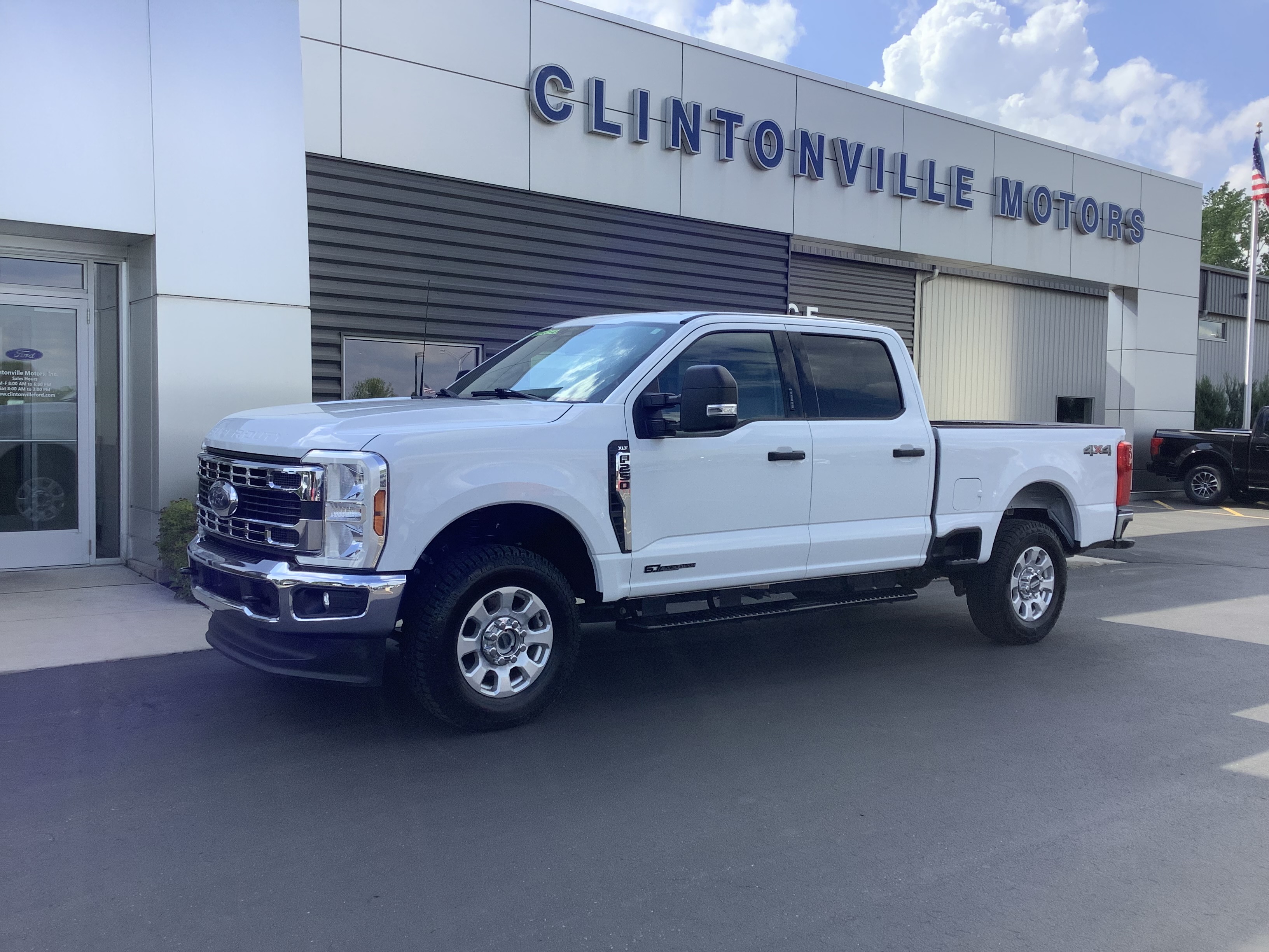 2024 Ford F-250 XLT Crew Cab