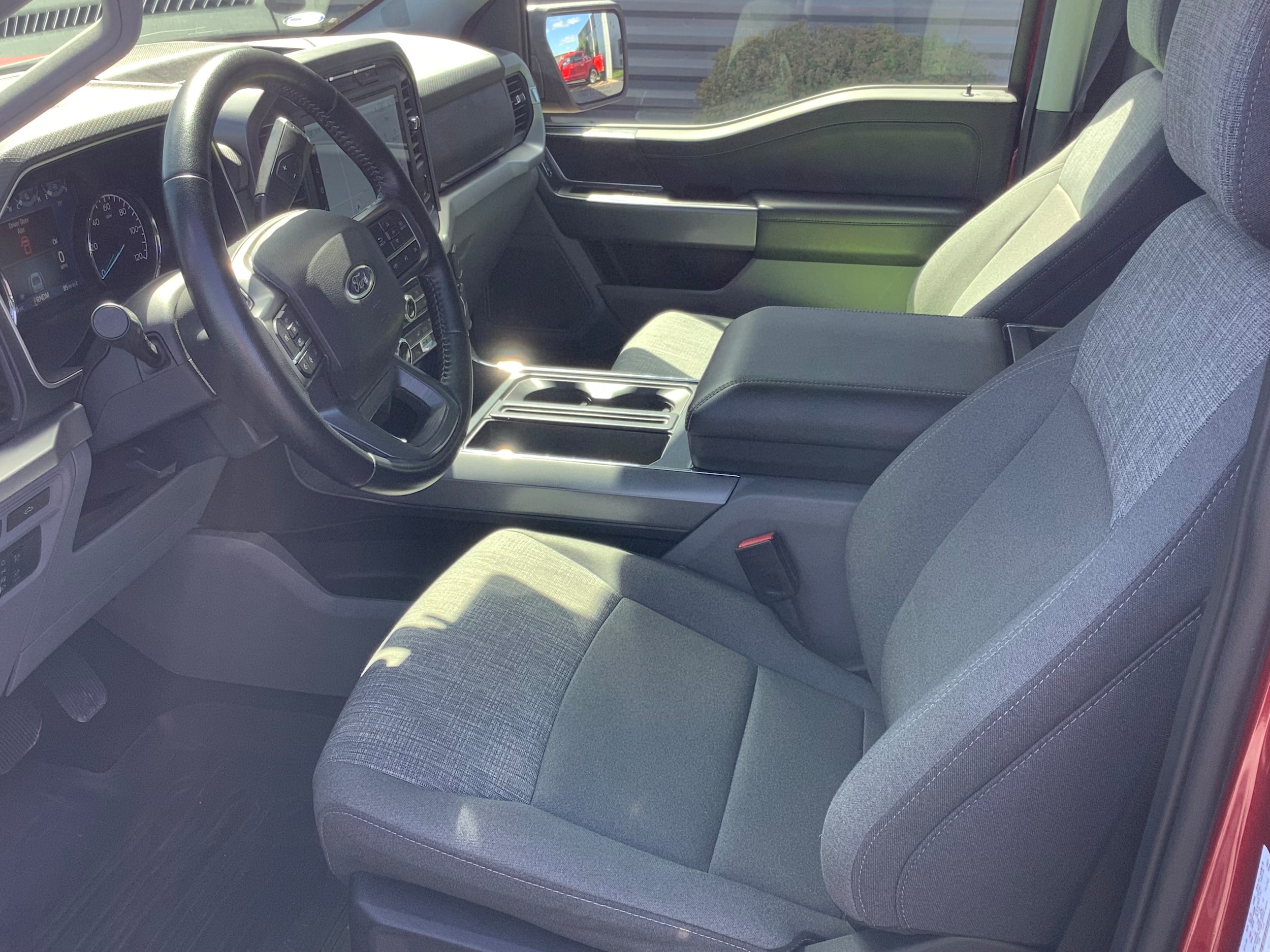 2022 Ford F-150 XLT - Photo 6