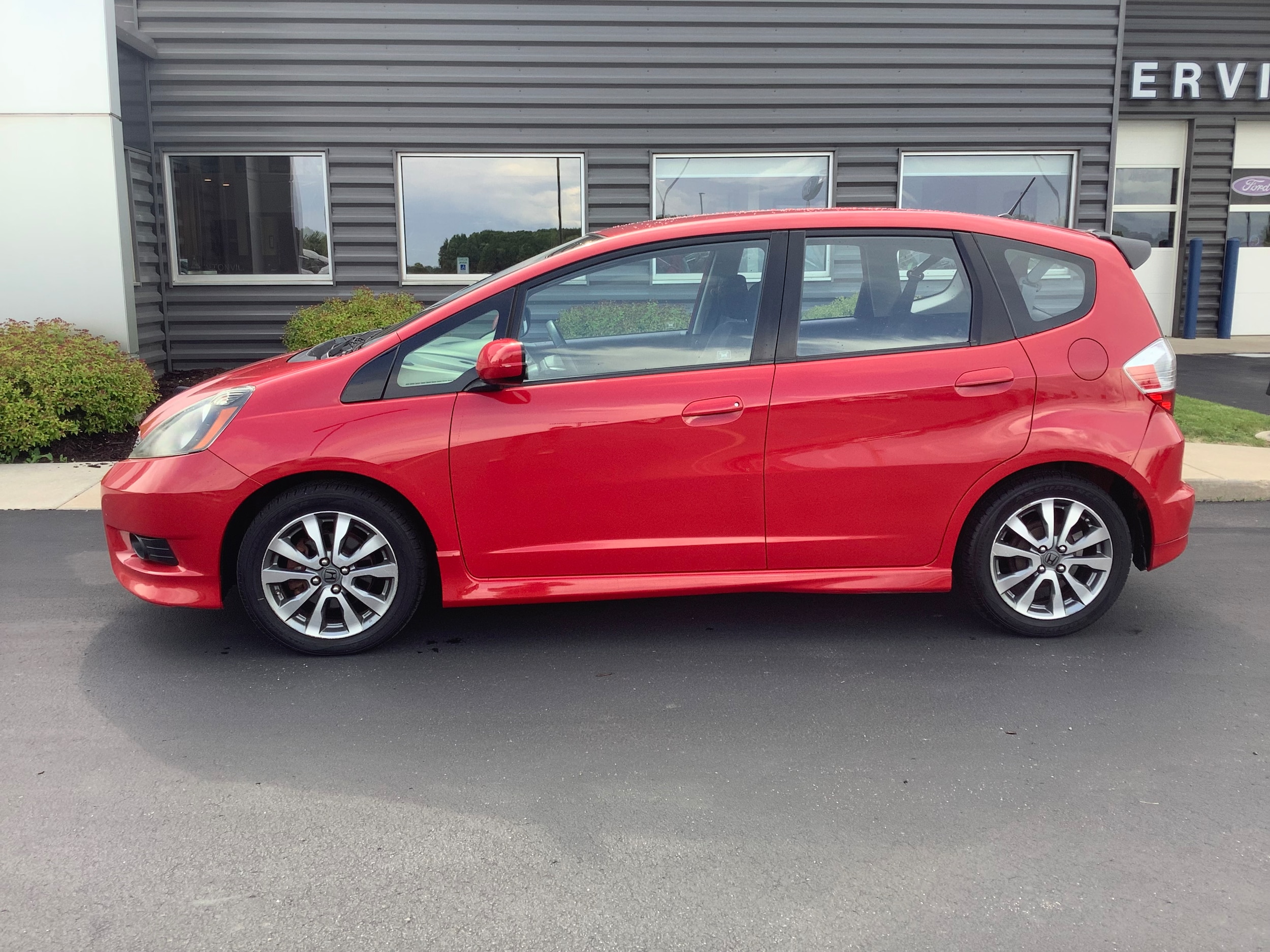 Used 2012 Honda Fit Sport with VIN JHMGE8G52CS005756 for sale in Clintonville, WI