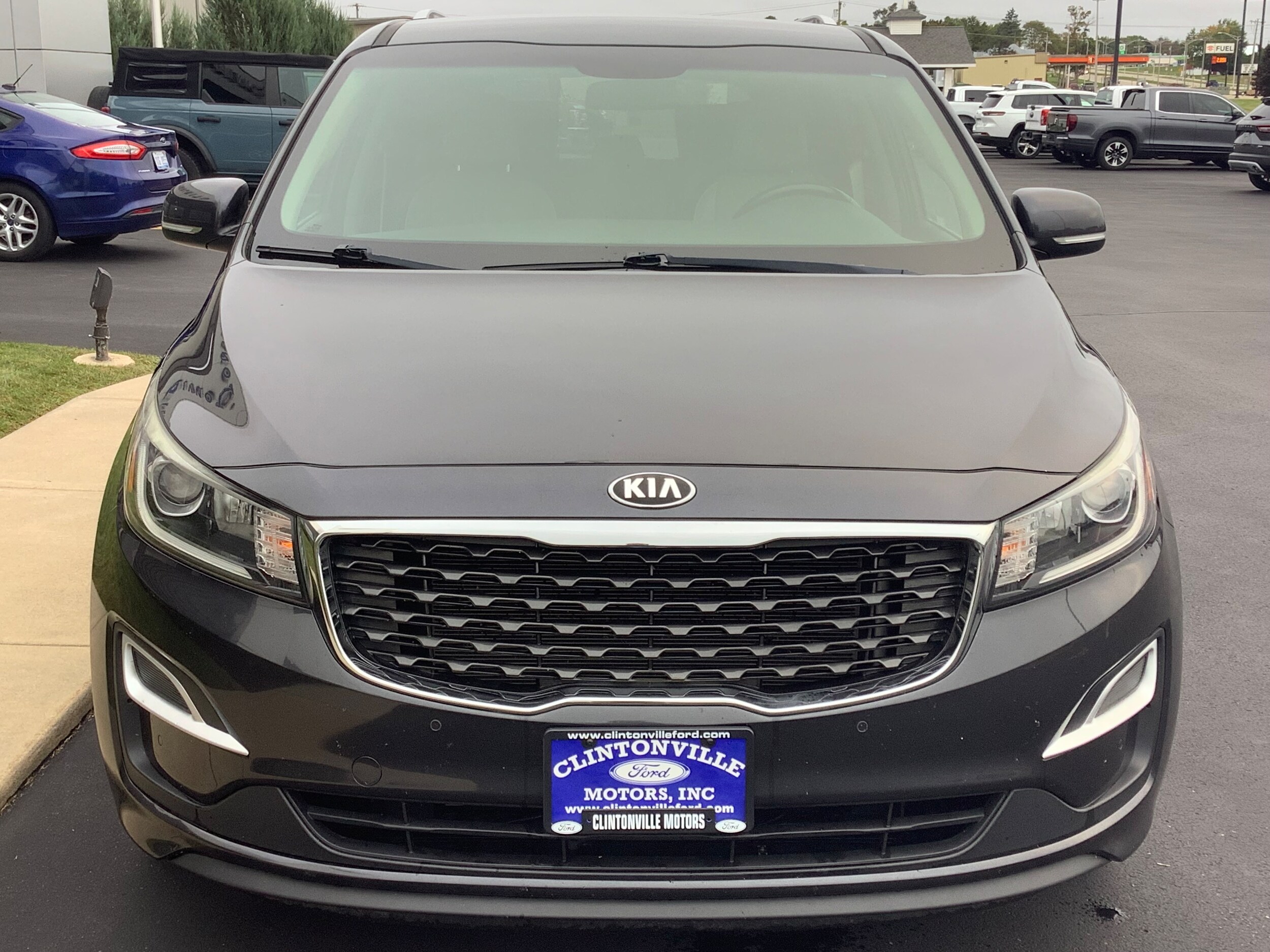 2019 Kia Sedona LX EX photo 2
