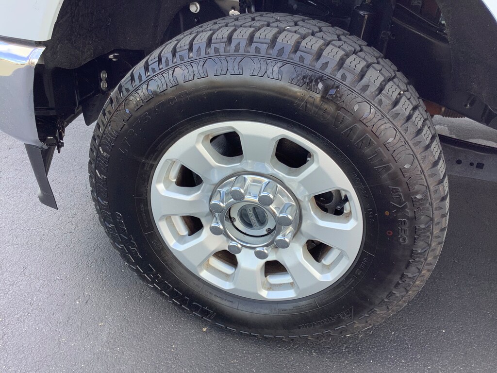Used 2024 Ford F-250 XLT Truck Crew Cab