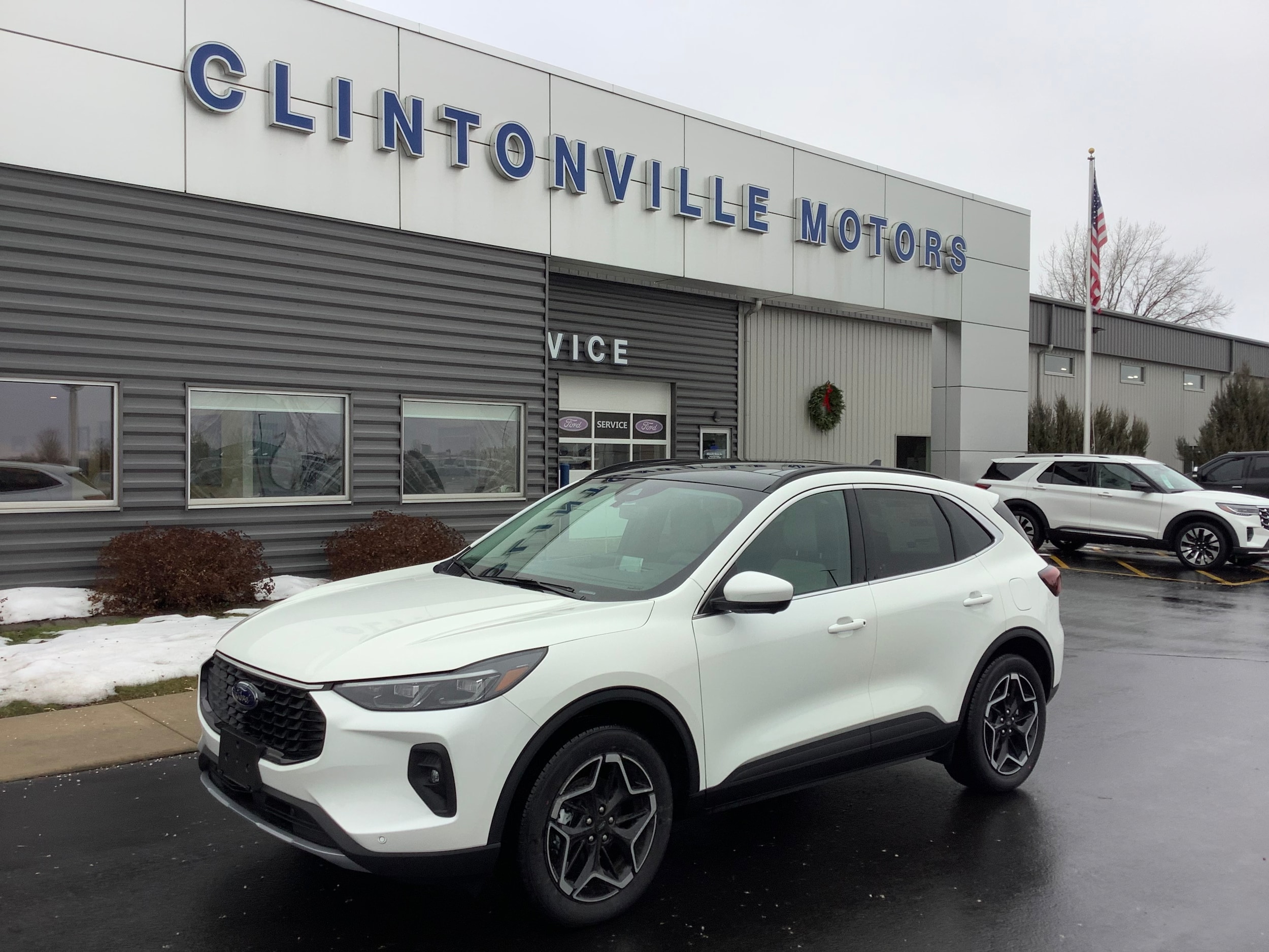 2026 Ford Escape Platinum's photo