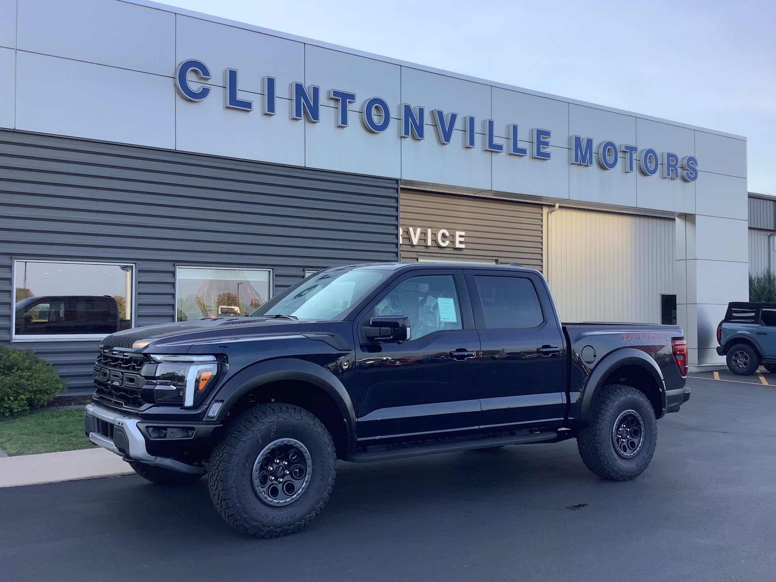 2025 Ford F-150 Raptor's photo