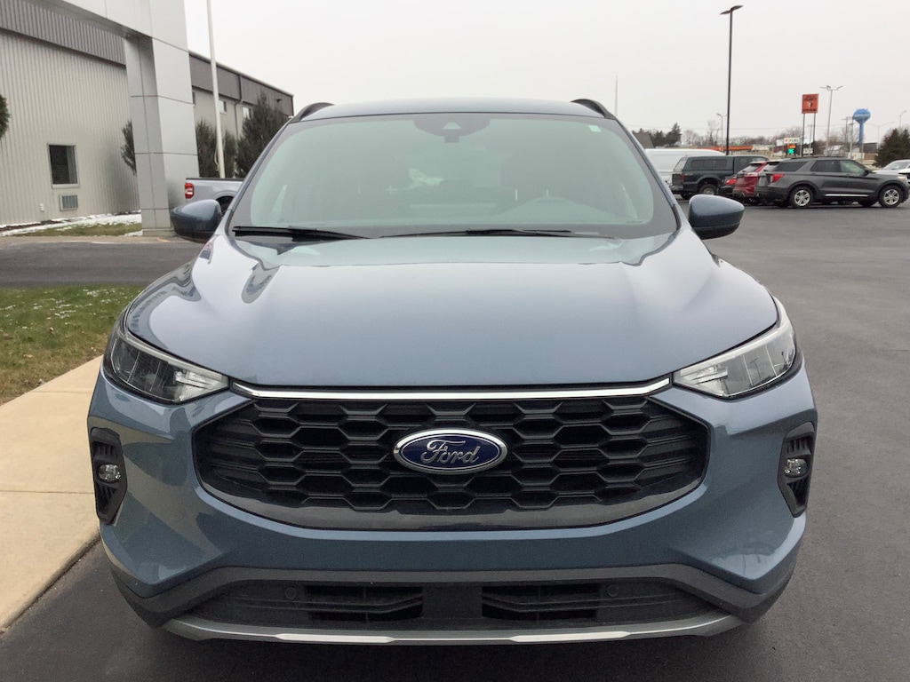 Used 2025 Ford Escape ST-Line Select SUV