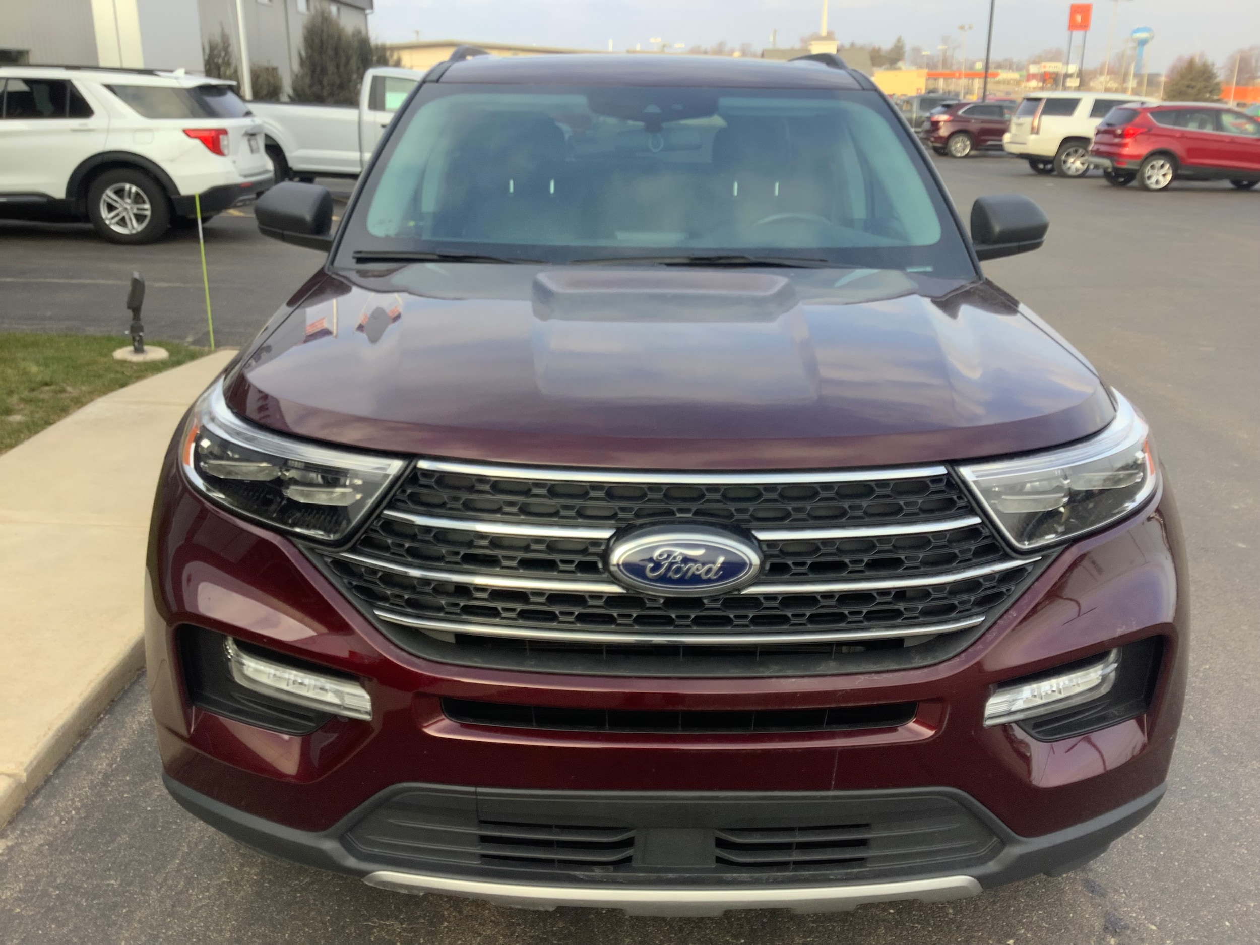 Used 2022 Ford Explorer XLT with VIN 1FMSK8DH0NGA38663 for sale in Clintonville, WI