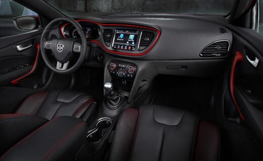  2013-dodge-dart-r-t-interior-photo-435787-s-520x318.jpg
