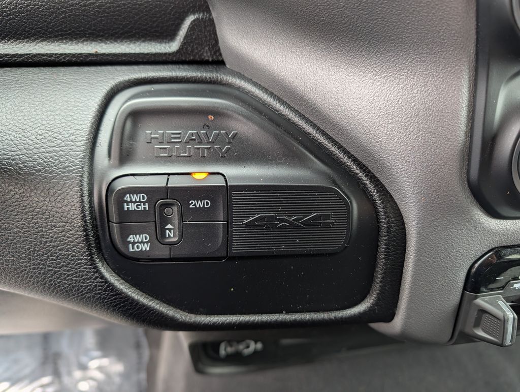 2024 RAM Ram 3500 Pickup Big Horn - Photo 26