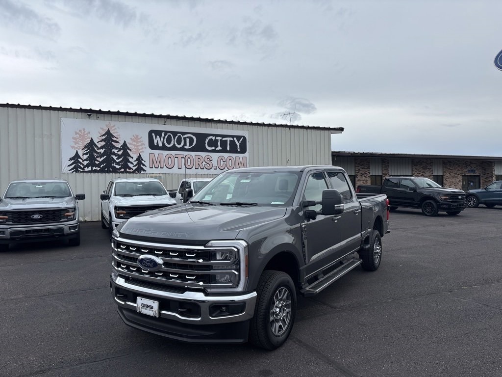 New 2026 Ford Super Duty F-350 Lariat TRUCK