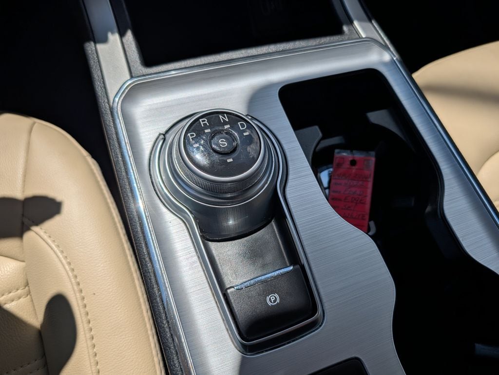 2022 Ford Edge SEL - Photo 26