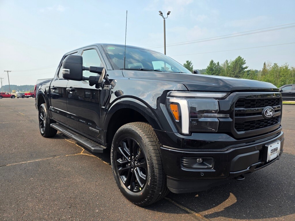 2025 Ford F-150 Lariat photo 2