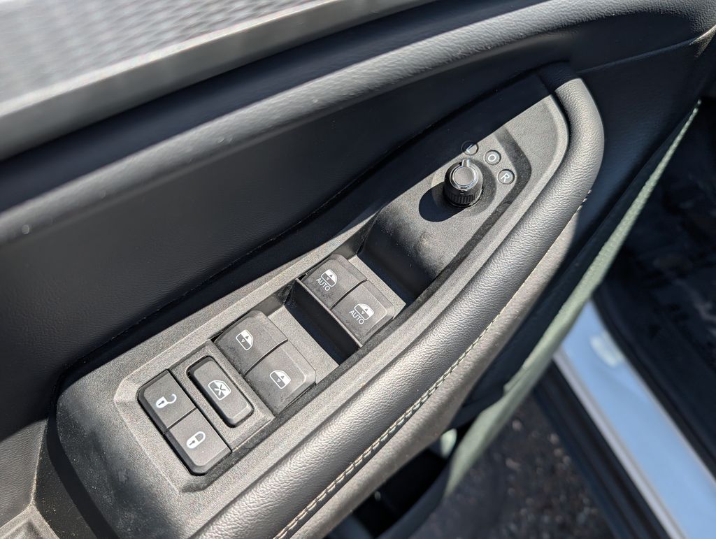 2023 Jeep Grand Cherokee Altitude - Photo 13