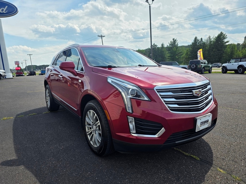 Used 2019 Cadillac XT5 Luxury with VIN 1GYKNDRS0KZ133582 for sale in Cloquet, Minnesota