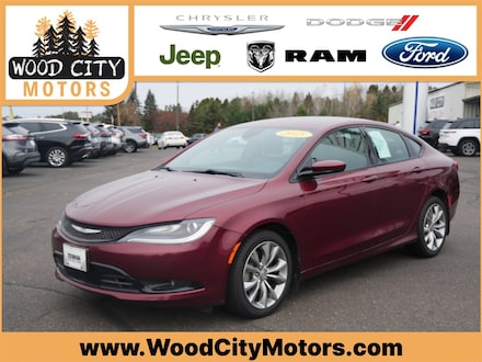 2015 Chrysler 200 S Sedan