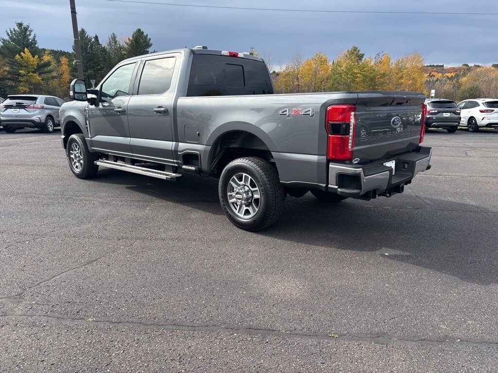 New 2026 Ford Super Duty F-350 Lariat TRUCK