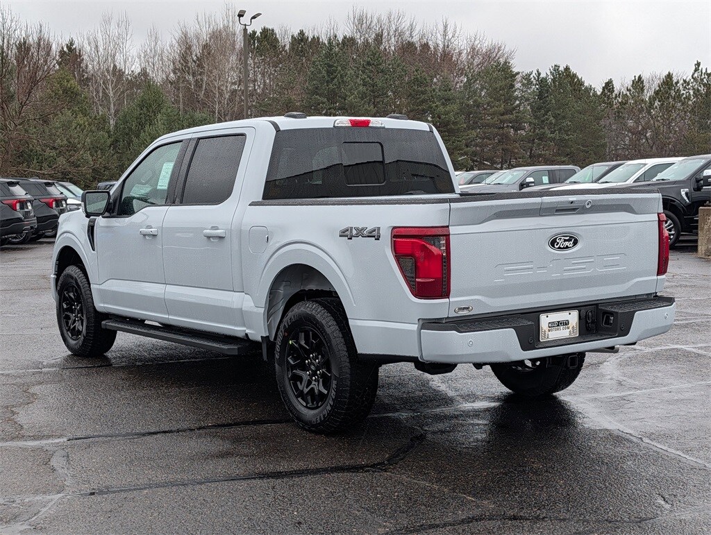 2025 Ford F-150 XLT photo 4