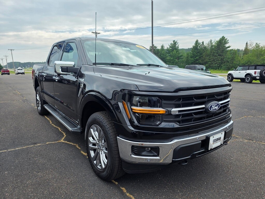 2024 Ford F-150 XLT photo 2