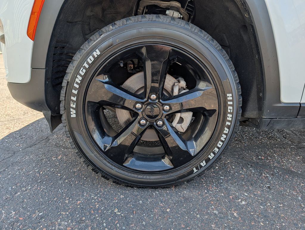 2023 Jeep Grand Cherokee Altitude - Photo 9