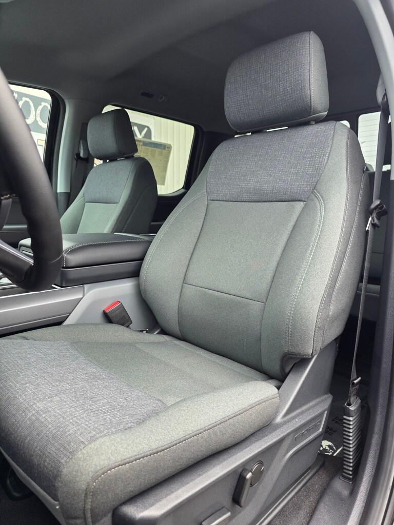 2024 Ford F-150 XLT photo 3