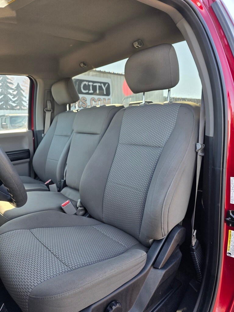 2017 Ford F-150 XLT photo 3