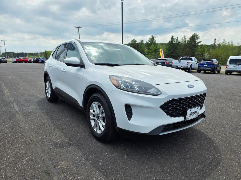 Used 2020 Ford Escape SE with VIN 1FMCU9G66LUA42908 for sale in Cloquet, Minnesota