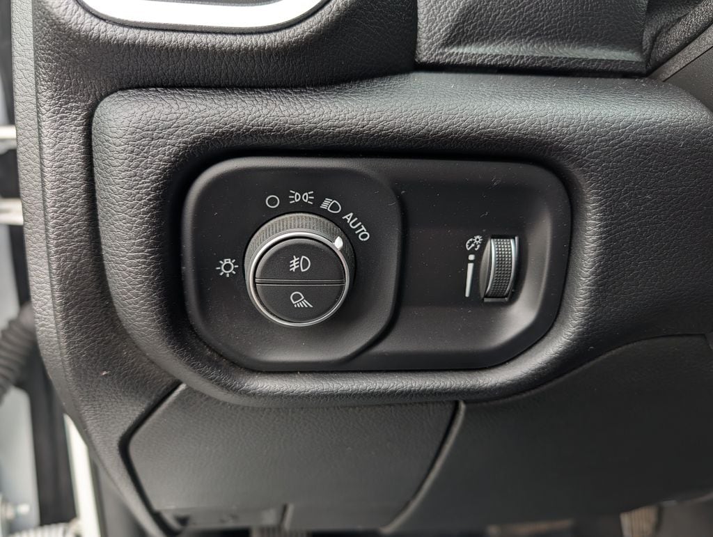 2024 RAM Ram 3500 Pickup Big Horn - Photo 21
